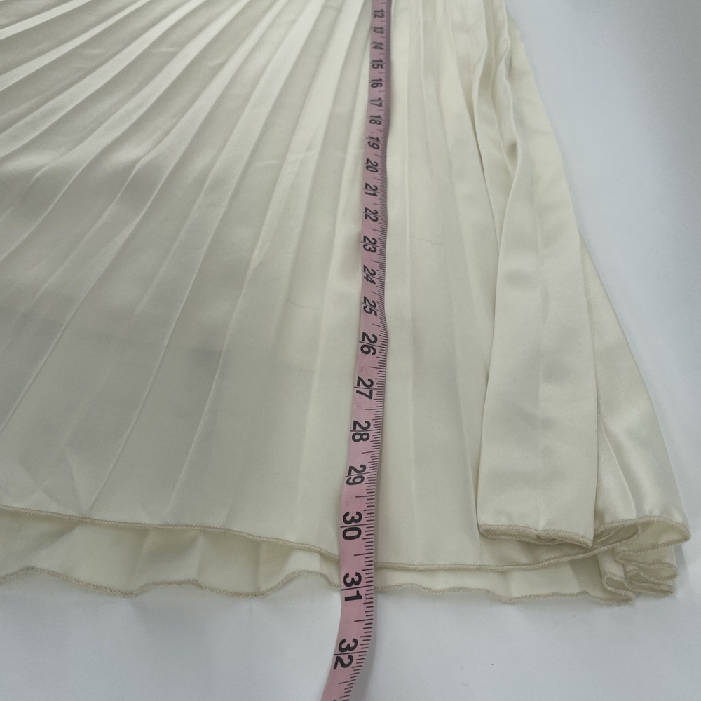 WDNY Pleated Circle Skirt Women's Medium Ivory Satin Holiday Christmas New Years - Picture 8 of 9